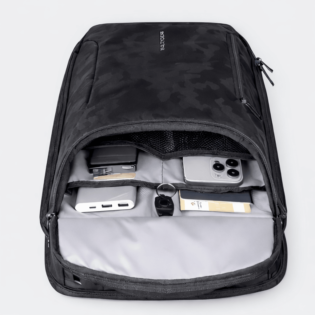Sac à Dos avec Port USB Camouflage Sombre - | AïtaVia
