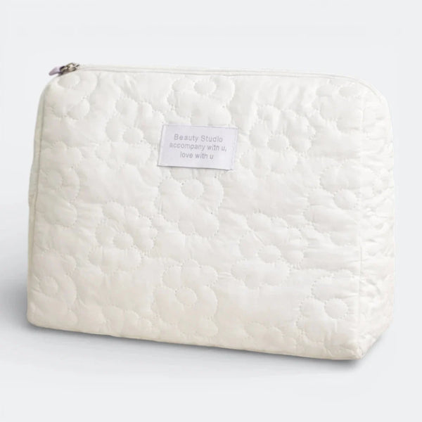 Trousse de Toilette Brodée